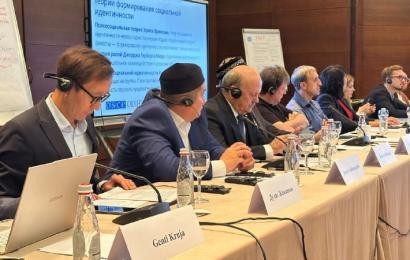 Халықаралық орталық конфессияаралық диалогты нығайту мәселелерін талқылауға қатысты