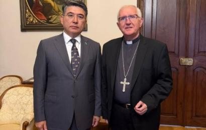 Қазақстан Елшісінің Любляна Архиепископымен кездесуі: Конфессияаралық диалог пен рухани келісімді нығайту