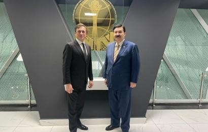 The Chairman of the Board of the N.Nazarbayev Center met with the author of the Peace One Day project