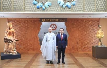 Оңтүстік Корея Әлемдік және дәстүрлі діндер лидерлерінің VIII Съезіне қатысады