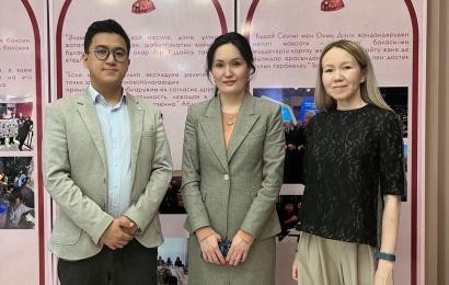 Орталықтың басқарма төрайымының Халықаралық Баhаи қауымдастығы өкілдерімен кездесуі